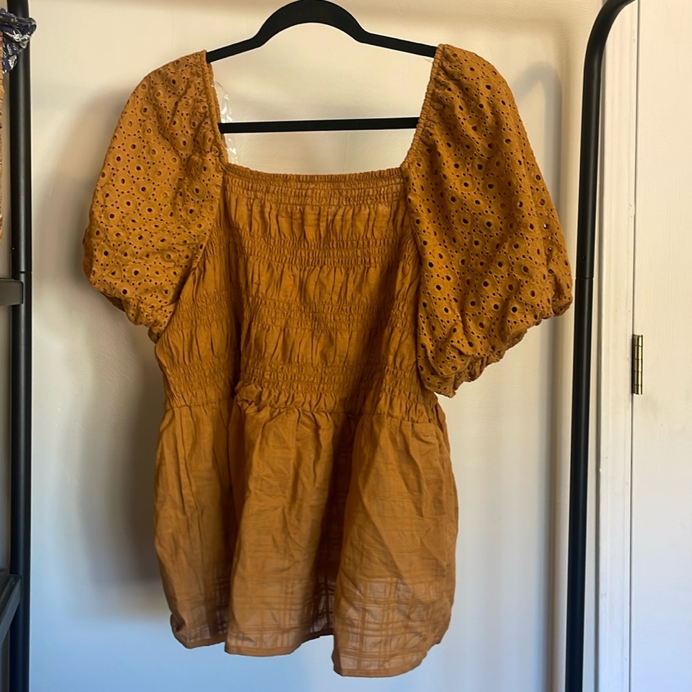 Maurice’s puff sleeve blouse - 1X